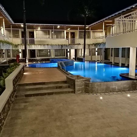 Arkeo Hotel Bandung Exterior photo