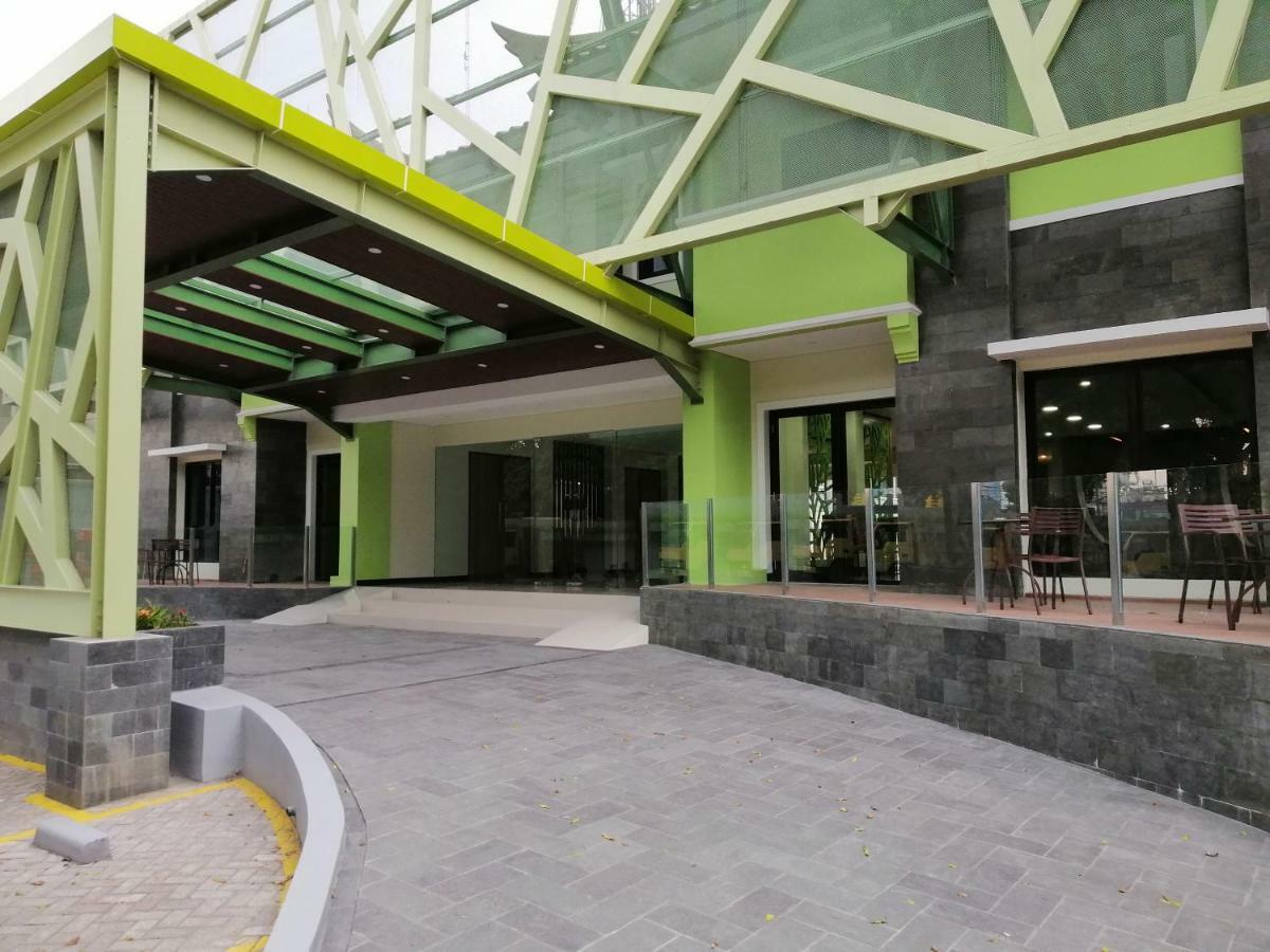 Arkeo Hotel Bandung Exterior photo